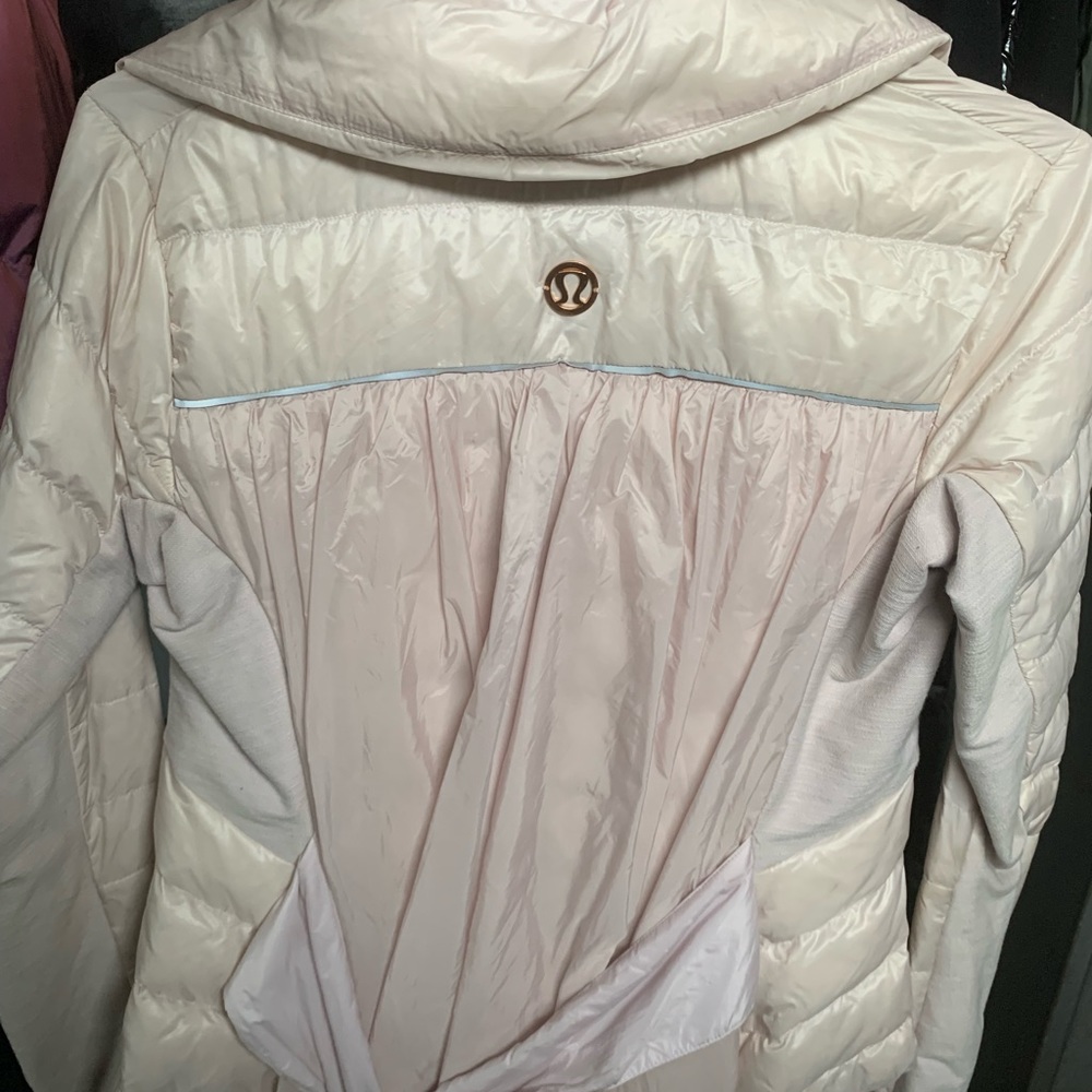 Lululemon pedal power powder jacket - Picture 4 of 5